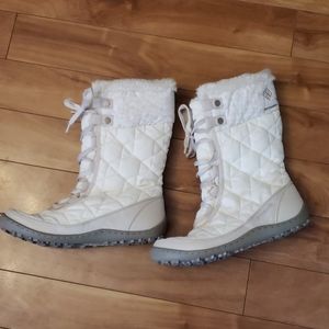 Columbia boots